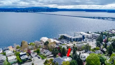 507 35th Ave S, Seattle, WA 98144