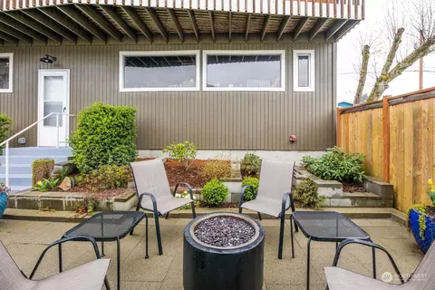 Exterior - 1822 Maple St, Everett, WA 98201 photo 6 of 16