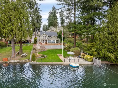 2433 S 304th St, Federal Way, WA 98003