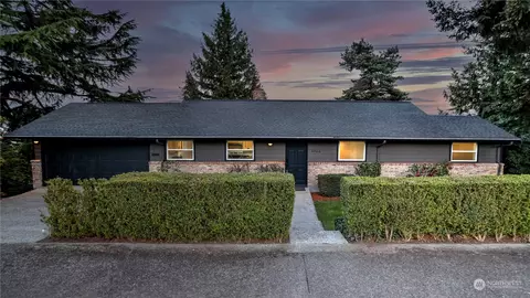 6360 Seward Park Ave S, Seattle, WA 98118