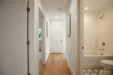 Entry Way - 418 24th Ave E, Seattle, WA 98112 photo 4 of 4