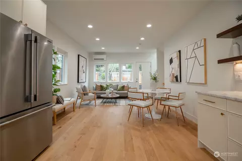 Dining - 418 24th Ave E, Seattle, WA 98112 photo 3 of 3