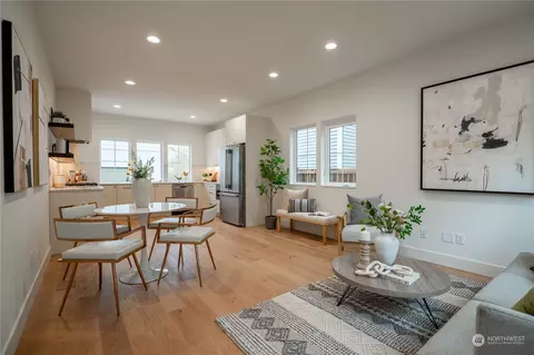 Dining - 418 24th Ave E, Seattle, WA 98112 photo 1 of 3