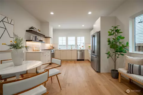 Kitchen - 418 24th Ave E, Seattle, WA 98112 photo 1 of 4