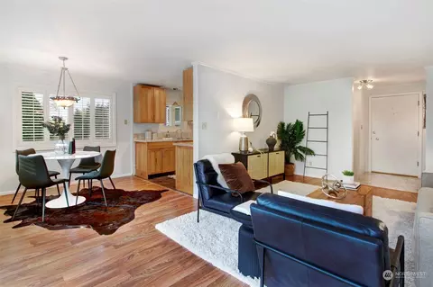 3722 27th Pl W #304, Seattle, WA 98199