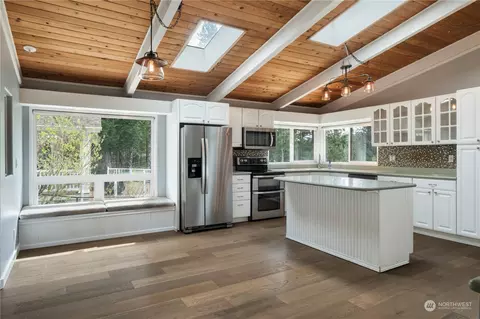 Kitchen - 30 E Benson Lake Dr, Grapeview, WA 98546 photo 3 of 3
