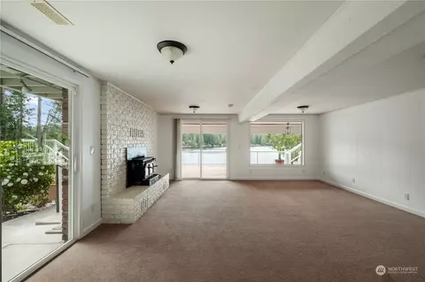Living - 30 E Benson Lake Dr, Grapeview, WA 98546 photo 2 of 4