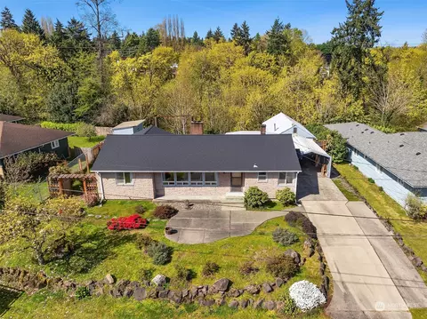 10525 16th Ave S, Seattle, WA 98168