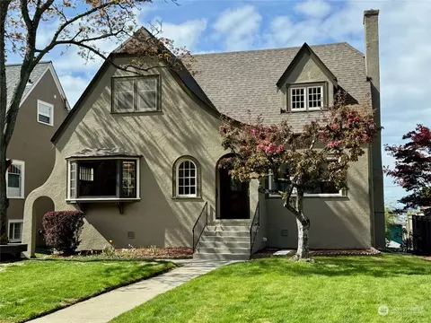 110 S Forest St, Bellingham, WA 98225