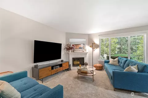 Living - 12404 E Gibson Rd #B102, Everett, WA 98204 photo 1 of 7