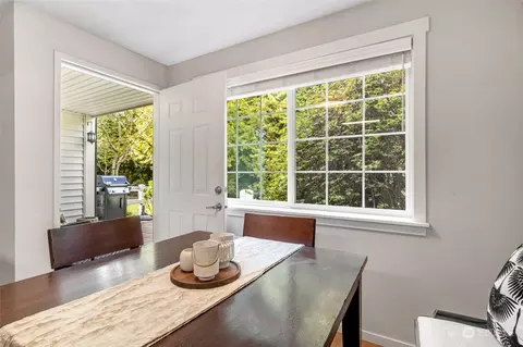 Dining - 12404 E Gibson Rd #B102, Everett, WA 98204 photo 2 of 3