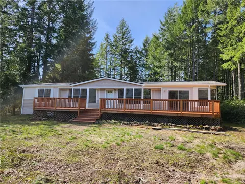130 N View Dr, Hoodsport, WA 98548