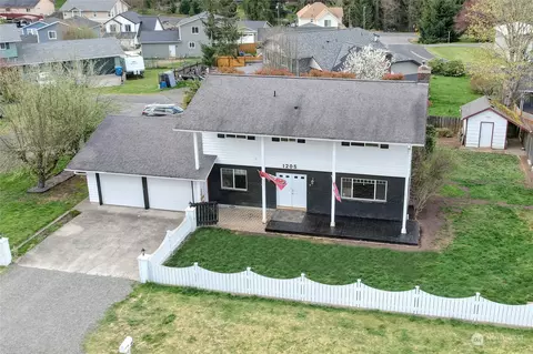1205 Wildwood Ave NE, Napavine, WA 98565