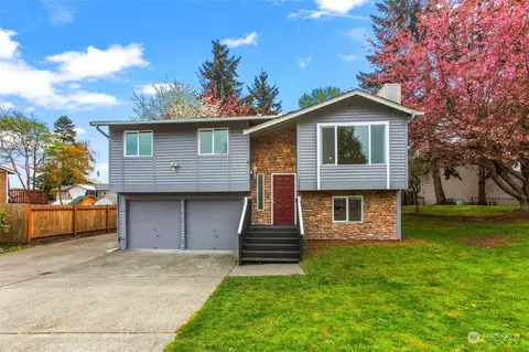 5563 34th Street Loop NE, Tacoma, WA 98422