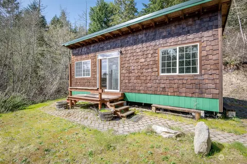 7366 NE North Shore Rd, Belfair, WA 98528