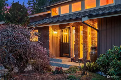 Exterior - 3905 108th St SE, Everett, WA 98208 photo 9 of 9