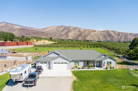 4284 Old Monitor Rd, Cashmere, WA 98815