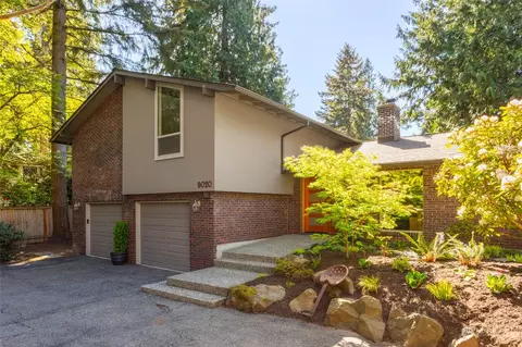 9020 SE 50th St, Mercer Island, WA 98040