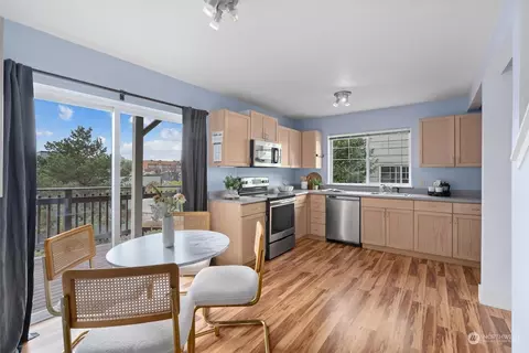 Kitchen - 1733 28th Ave S, Seattle, WA 98144 photo 1 of 3