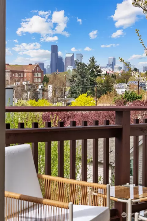 Exterior - 1733 28th Ave S, Seattle, WA 98144 photo 6 of 8