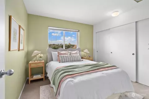 Bedroom - 1733 28th Ave S, Seattle, WA 98144 photo 3 of 4