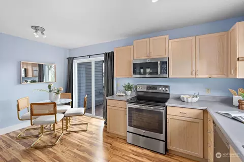 Kitchen - 1733 28th Ave S, Seattle, WA 98144 photo 3 of 3