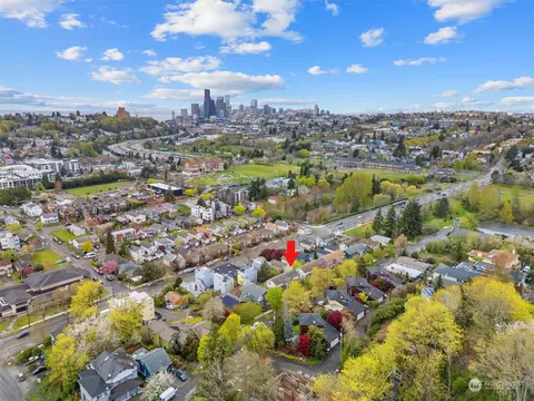 View/Area - 1733 28th Ave S, Seattle, WA 98144 photo 3 of 3