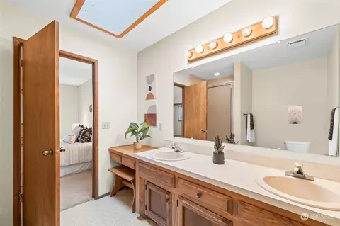 Bath - 177 Fairway Dr, Sequim, WA 98382 photo 1 of 5