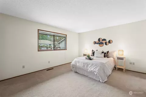 Bedroom - 177 Fairway Dr, Sequim, WA 98382 photo 1 of 3