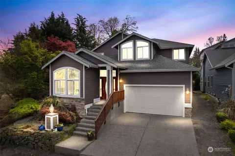 722 E Tacoma St, Kent, WA 98030
