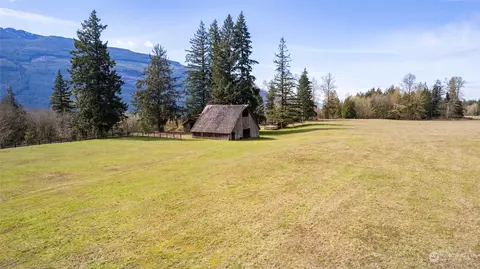 7624 Windsong Ln, Sedro Woolley, WA 98284