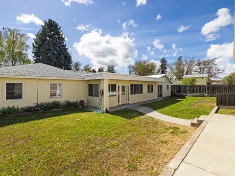 1355 Bryant Ave, Walla Walla, WA 99362