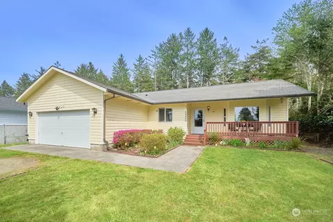 24406 Gile Pl, Long Beach, WA 98631