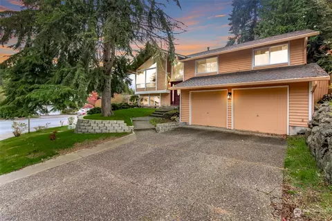 203 SW 324th Ct, Federal Way, WA 98023
