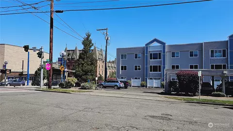 25 N Broadway #208, Tacoma, WA 98403