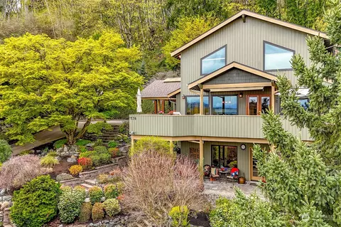 235 Hi Crest Dr, Auburn, WA 98001