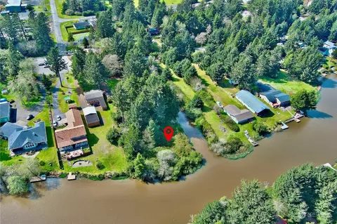 120 Bass Ave NE, Ocean Shores, WA 98569