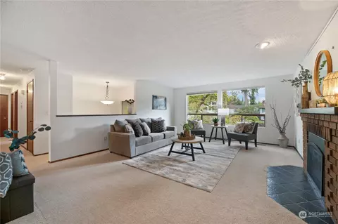 Living - 17618 18th Dr SE, Bothell, WA 98012 photo 2 of 6