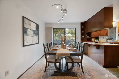 Dining - 17618 18th Dr SE, Bothell, WA 98012 photo 2 of 4