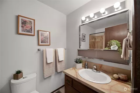Bath - 17618 18th Dr SE, Bothell, WA 98012 photo 1 of 6