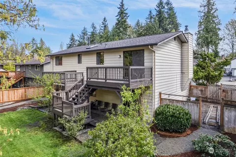 Exterior - 17618 18th Dr SE, Bothell, WA 98012 photo 12 of 13