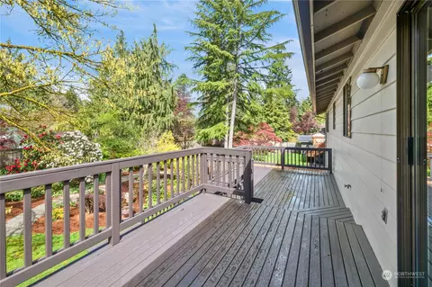Exterior - 17618 18th Dr SE, Bothell, WA 98012 photo 5 of 13