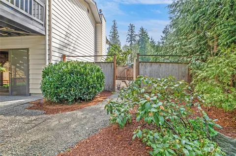 Exterior - 17618 18th Dr SE, Bothell, WA 98012 photo 8 of 13