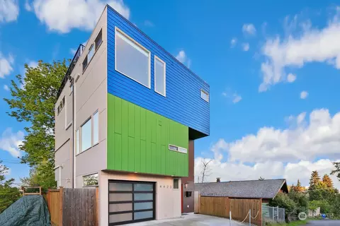4423 34th Ave S, Seattle, WA 98118