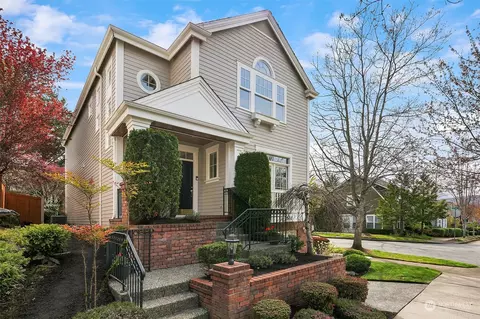 1505 NE Iris St, Issaquah, WA 98029