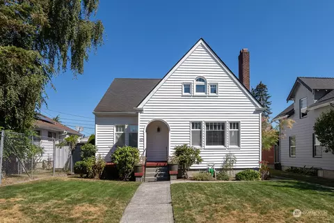 421 S 50th St, Tacoma, WA 98408