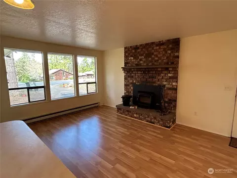 Living - 91 S Solmar, Sequim, WA 98382 photo 3 of 5