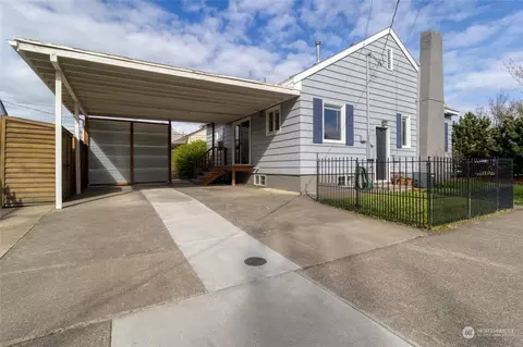 Exterior - 658 Juniper St, Walla Walla, WA 99362 photo 4 of 5