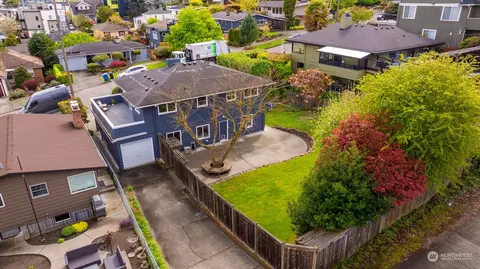 2430 W Lynn St, Seattle, WA 98199