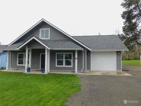 629 N 11th St, Elma, WA 98541